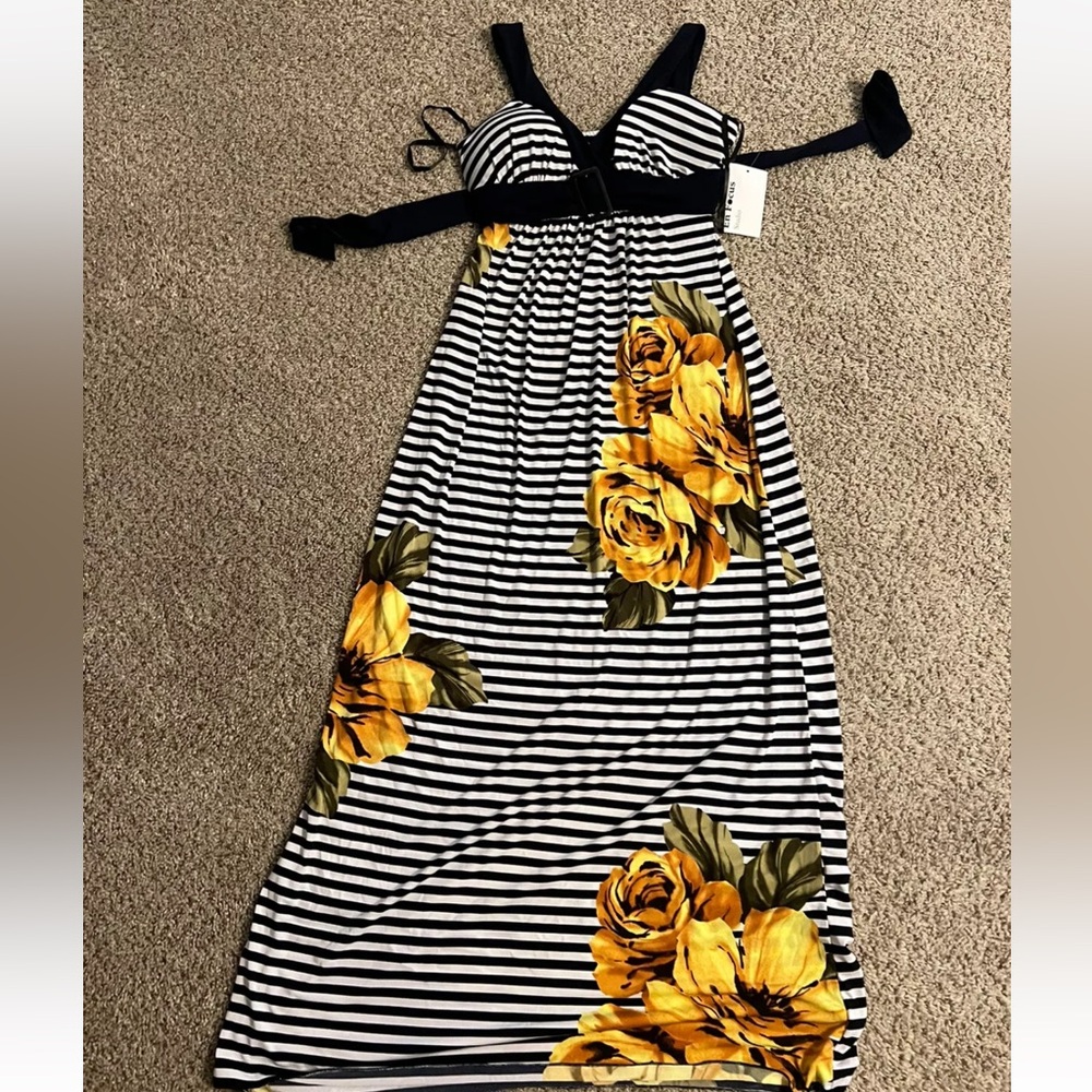 Enfocus studio navy white stripe maxi dress with yellow flowers. Size 4